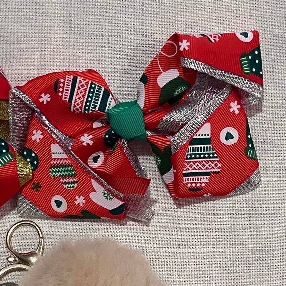 Christmas Hair Bows with Fluffy Key Chain. - Picture 3 of 5